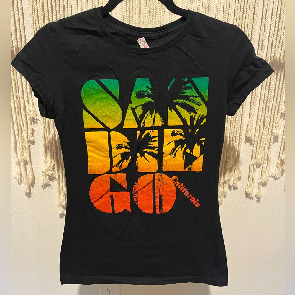 San Diego California Graphic T-Shirt Size S/M